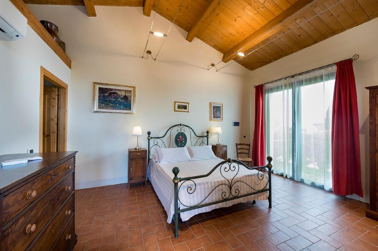 Agriturismo Podere L'Aione Scansano Exterior photo